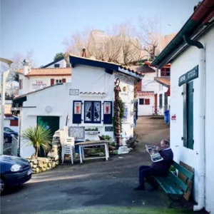 blog immobilier pays basque, Logement à Biarritz et crise location saisonnière Airbnb, loger les locaux