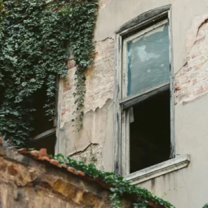 blog immobilier Pays Basque, les bons travaux de rénovation énergétique à faire avant une mise en vente, changement fenêtres