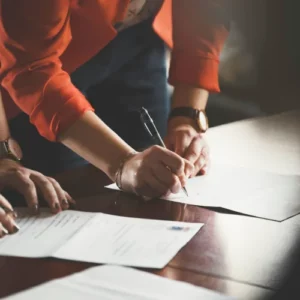 Transaction immobilière pays basque, vendre un bien immobilier au Pays basque, signature acte de vente