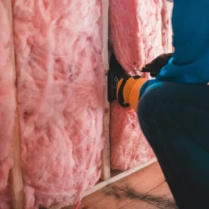 blog immobilier climatisation et immobilier au Pays Basque, quelle solution choisir pour améliorer son confort son DPE et la valeur de son bien, climatisation et isolation