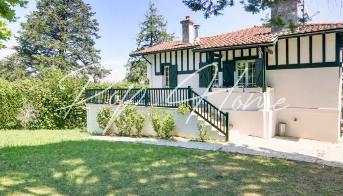 Maison à vendre à Guéthary, 9 pièces, 280m2, extérieur et jardin
