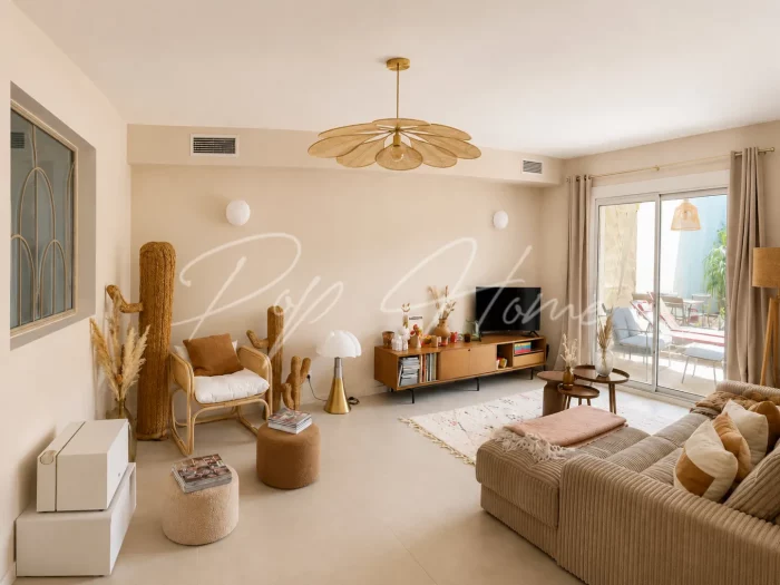 Maison et sa dépendance à vendre à Anglet Aguilera Chassin, 6 pièces 170m2 salon 01
