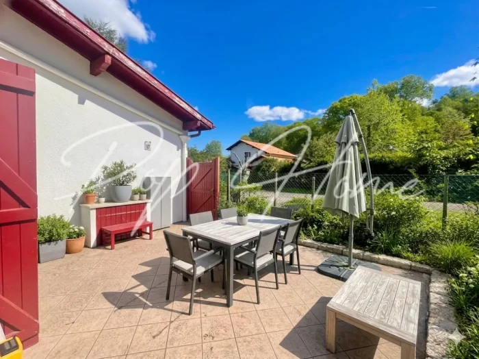 Appartement à vendre à Cambo-les-Bains, 3 pièces, 63 m2, terrasse