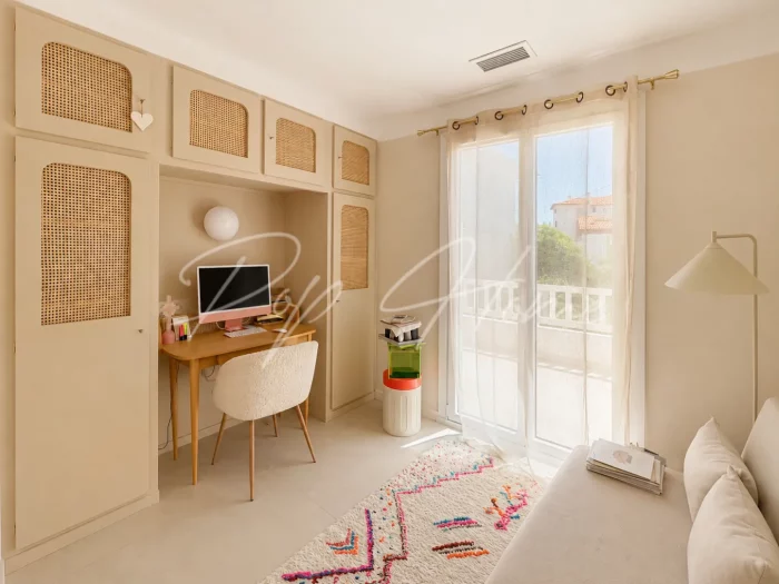 Maison et sa dépendance à vendre à Anglet Aguilera Chassin, 6 pièces 170m2 bureau