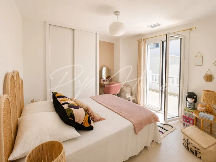Maison et sa dépendance à vendre à Anglet Aguilera Chassin, 6 pièces 170m2 Chambre et sa terrasse